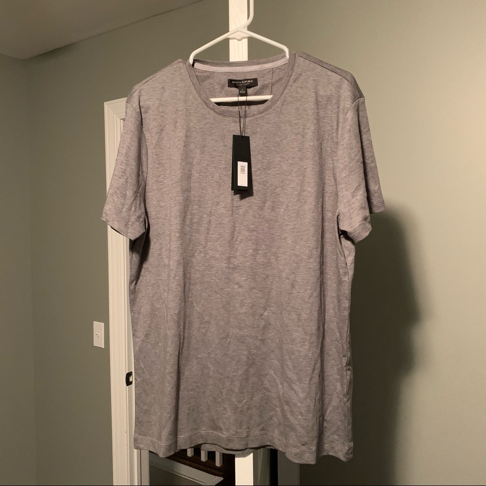 Men’s Banana Republic Top